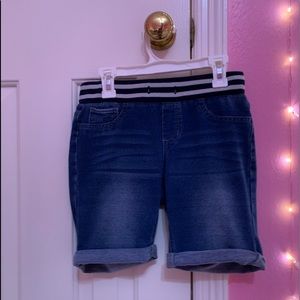 SO Brand Jegging Shorts